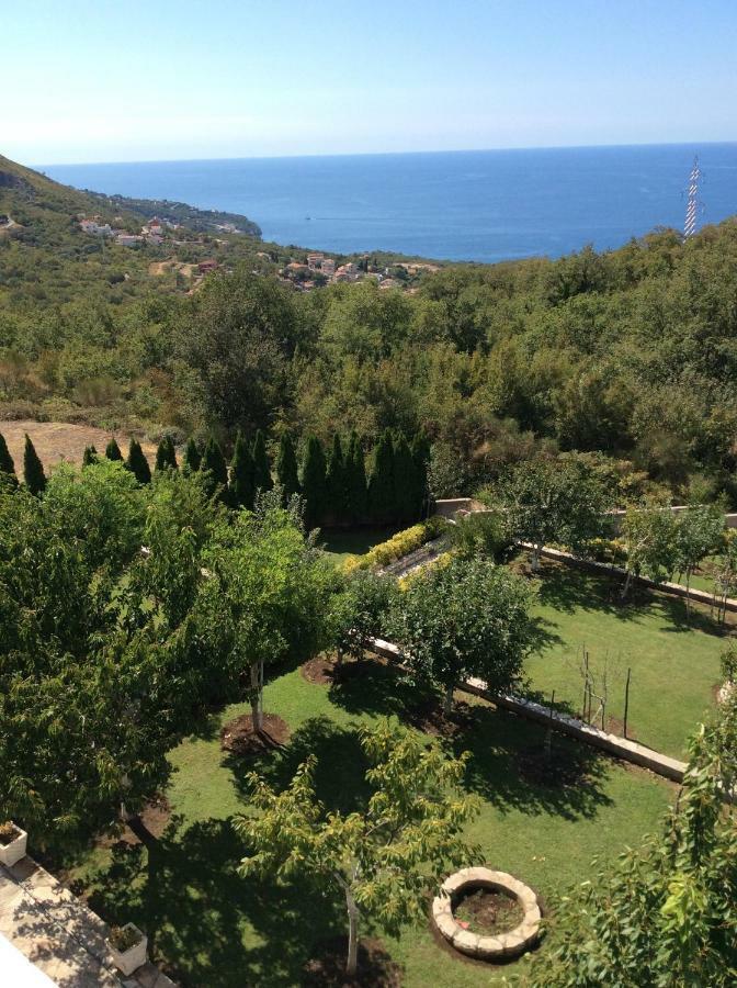 Vila Djordje Ilha Sveti Stefan Exterior foto