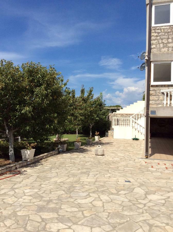 Vila Djordje Ilha Sveti Stefan Exterior foto